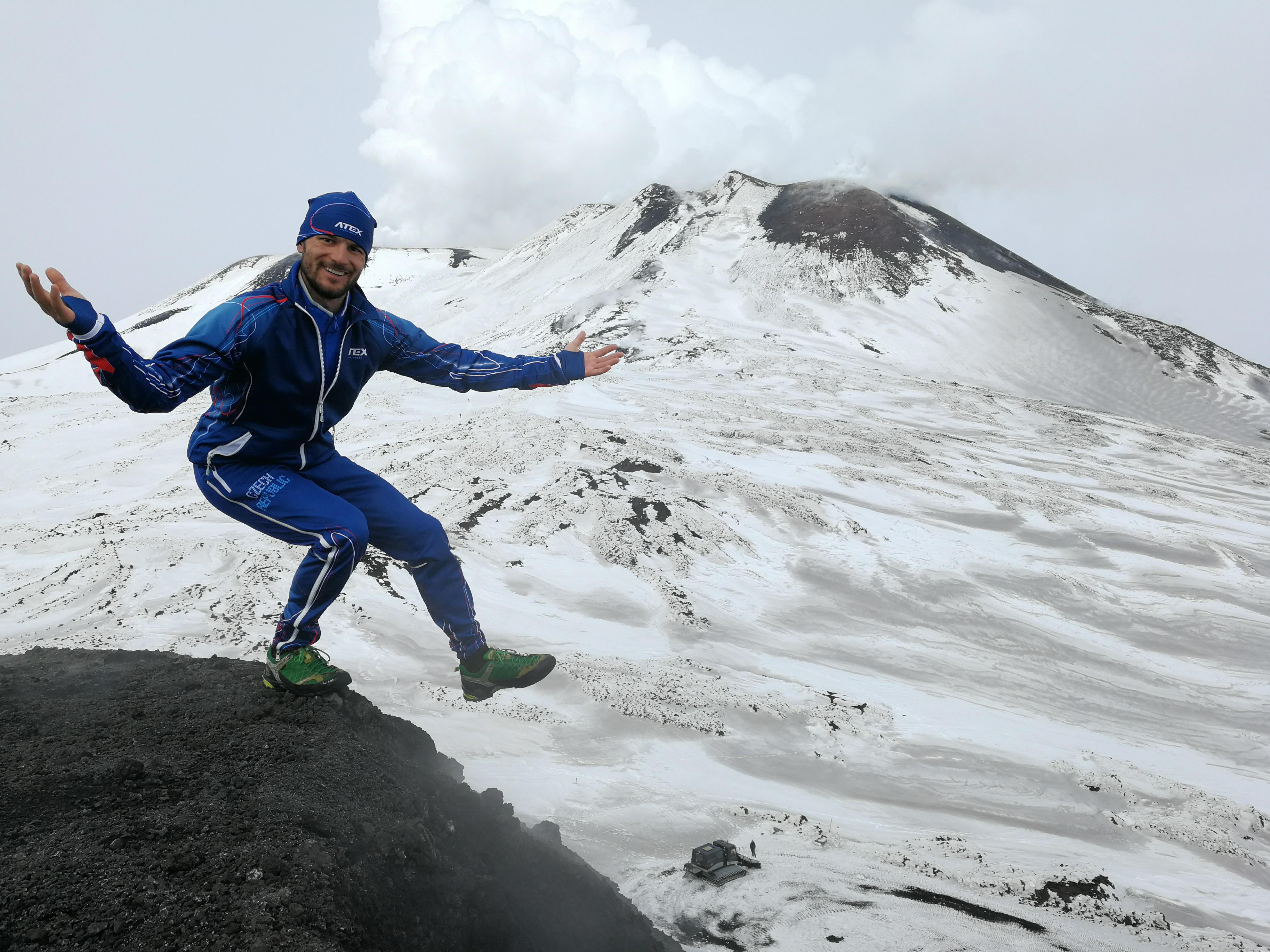Atmosféru umocňovala dýmající Etna v pozadí, říká Marek Rauchfuss